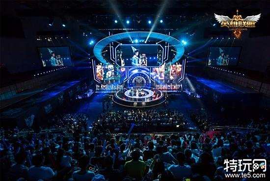 面对柏林联 面对柏林联